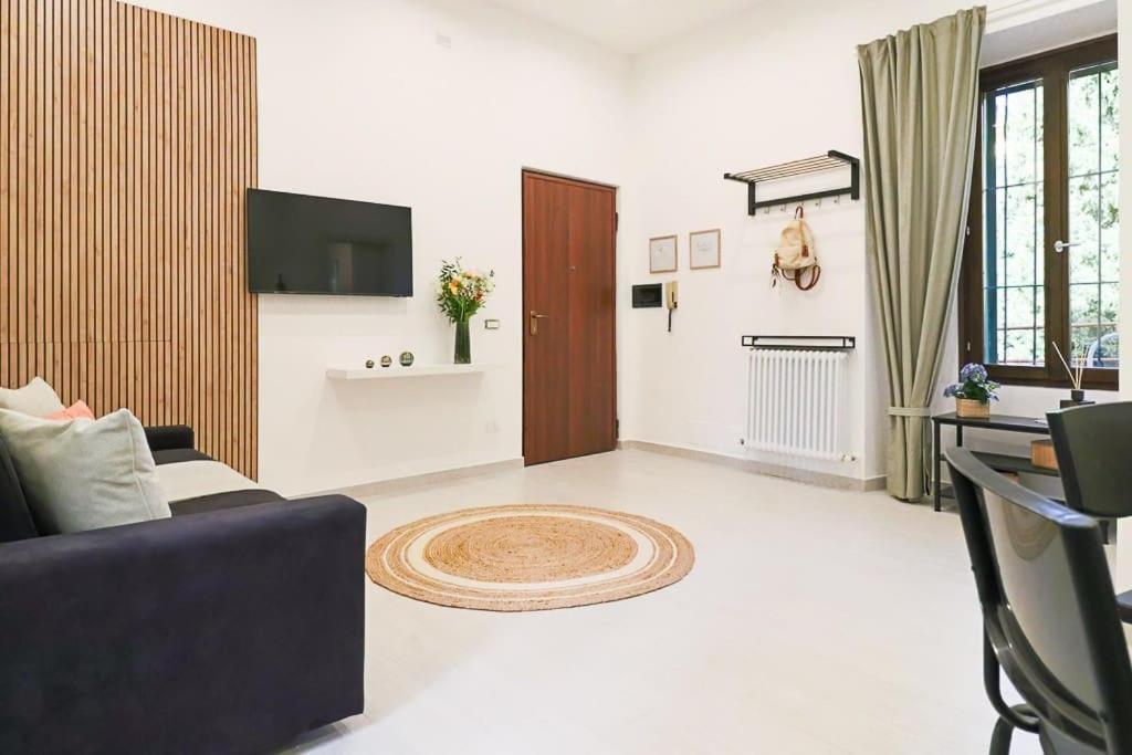 New Private Apt In Como A-C Self Check-In Kültér fotó